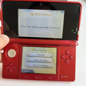Nintendo 3DS Handheld Video Game Console Red CTR-001 (USA) W Charger US Model
