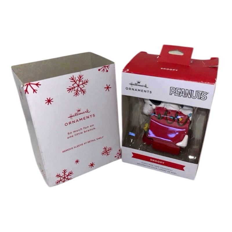 Hallmark Peanuts Snoopy Doghouse Christmas Ornament Red Box NEW 🍀