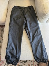 Obermeyer Ski Pants Men's Medium Black Elastic Waist Elastic Ankles Waterproof