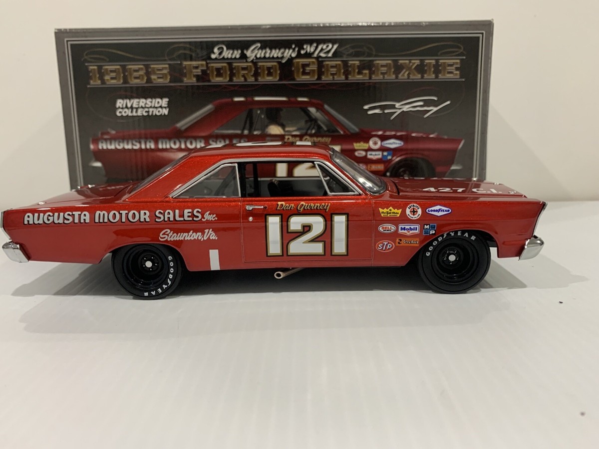 121 Dan Gurney Augusta Motors 1965 Ford Galaxie University racing