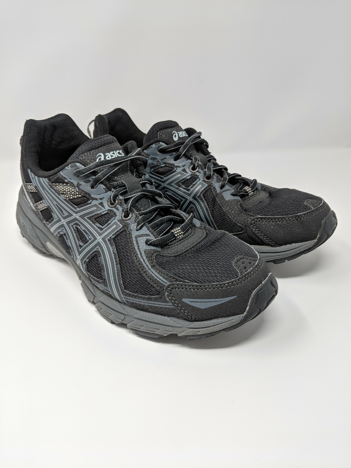 very asics trainers