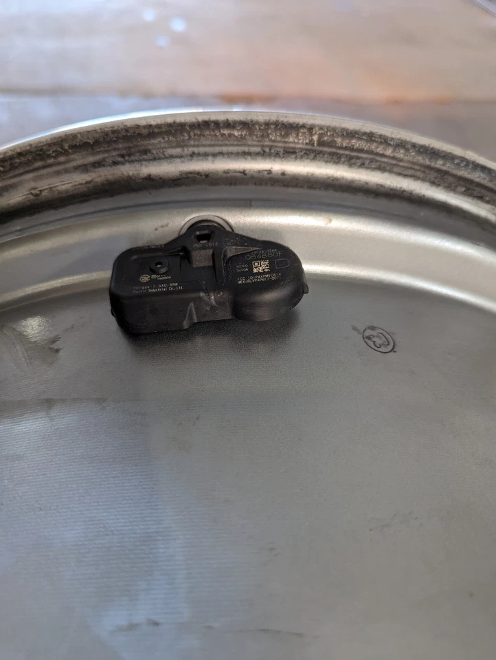 Llanta de aleación Infiniti QX80 / Nissan Armada 20" 20x8" D0C00-6GW5A Foto 3 de 4