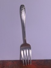 1950 DAFFODIL Salad Serving Fork 1847 Rogers Bros IS