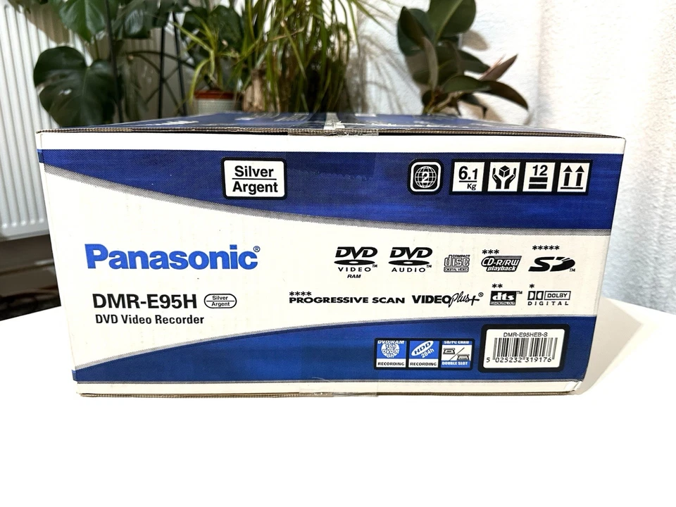 Panasonic DMR-E95HEB-S HDMI DVD HDD Recorder Brand New Sealed 160GB Rare  - Image 4 of 4