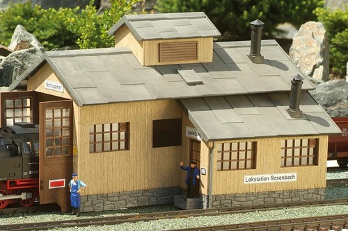 PIKO G-Scale ~ Rosenbach Engine Shed, Building Kit ~ 62042 - Bild 1 von 2