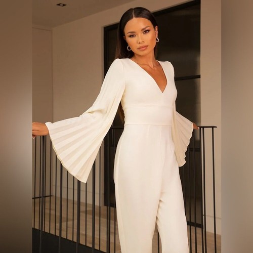 Chi Chi London Classic Jumpsuit in Cream - Picture 4 of 12