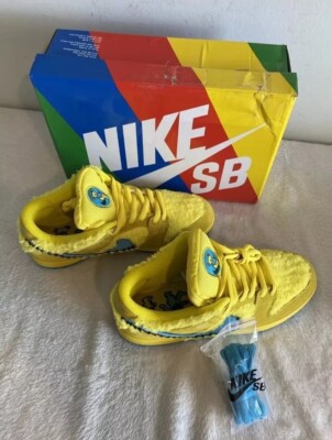 Size 9.5M/11W SB Dunk Low x Grateful Dead Yellow Bear Optic Yellow