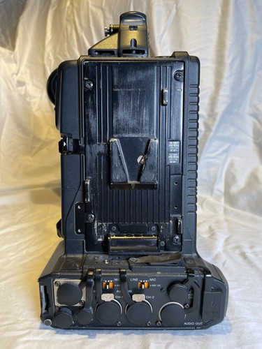Sony PDW-F350 1/2" HD High Definition Broadcast Camera - Picture 14 of 20