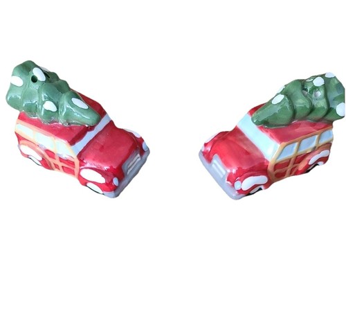 Christmas Holiday Ceramic Salt Pepper Shaker Red Station Wagon & Green Tree Set - Picture 10 of 12