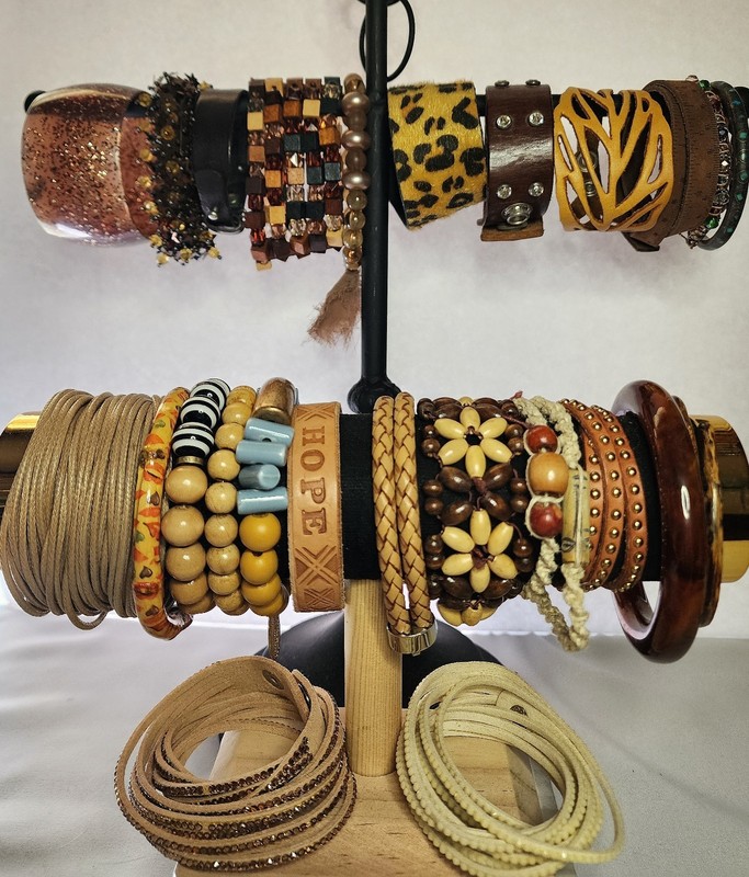 Vintage to Now Bracelet Lot PLUNDER Boho Natural Brown's 26 Pc.
