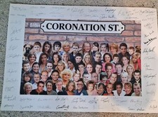 Coronation Street Framed Cast Photo 2010 Printed Autographs 42&times;30cm