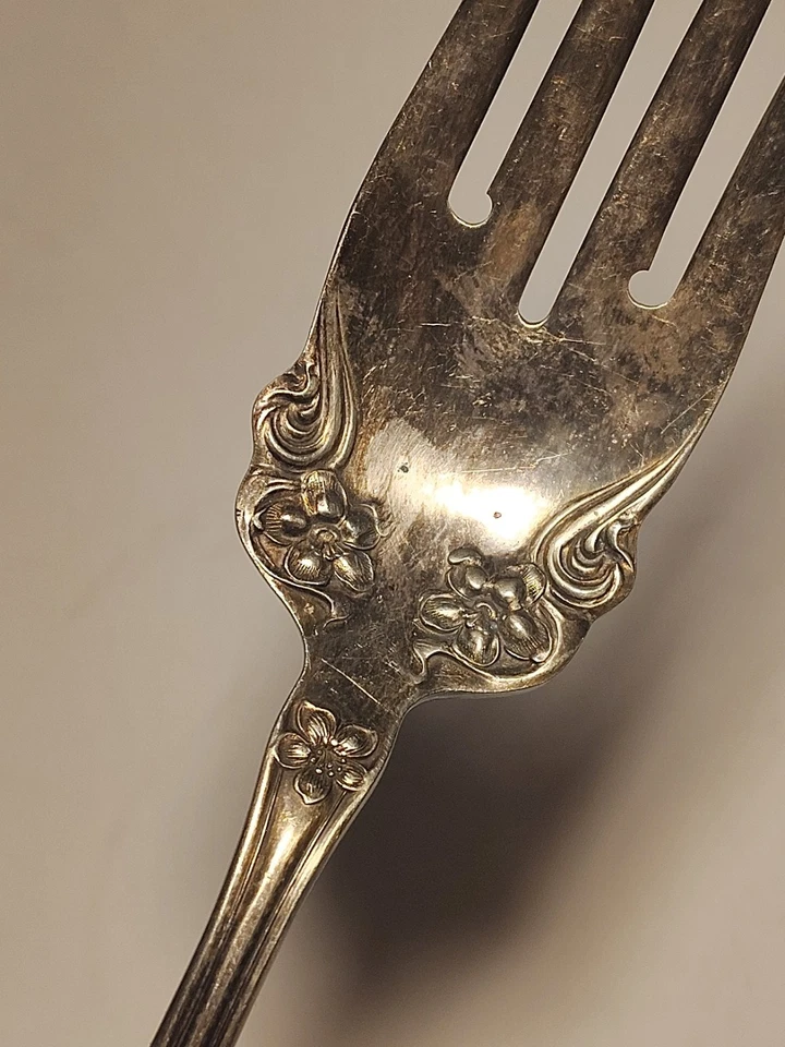 Wm Rogers & Son AA Serving Fork 8 1/2" Pat Nov 29 1910 Rare Orange Blossom - Image 4 of 4