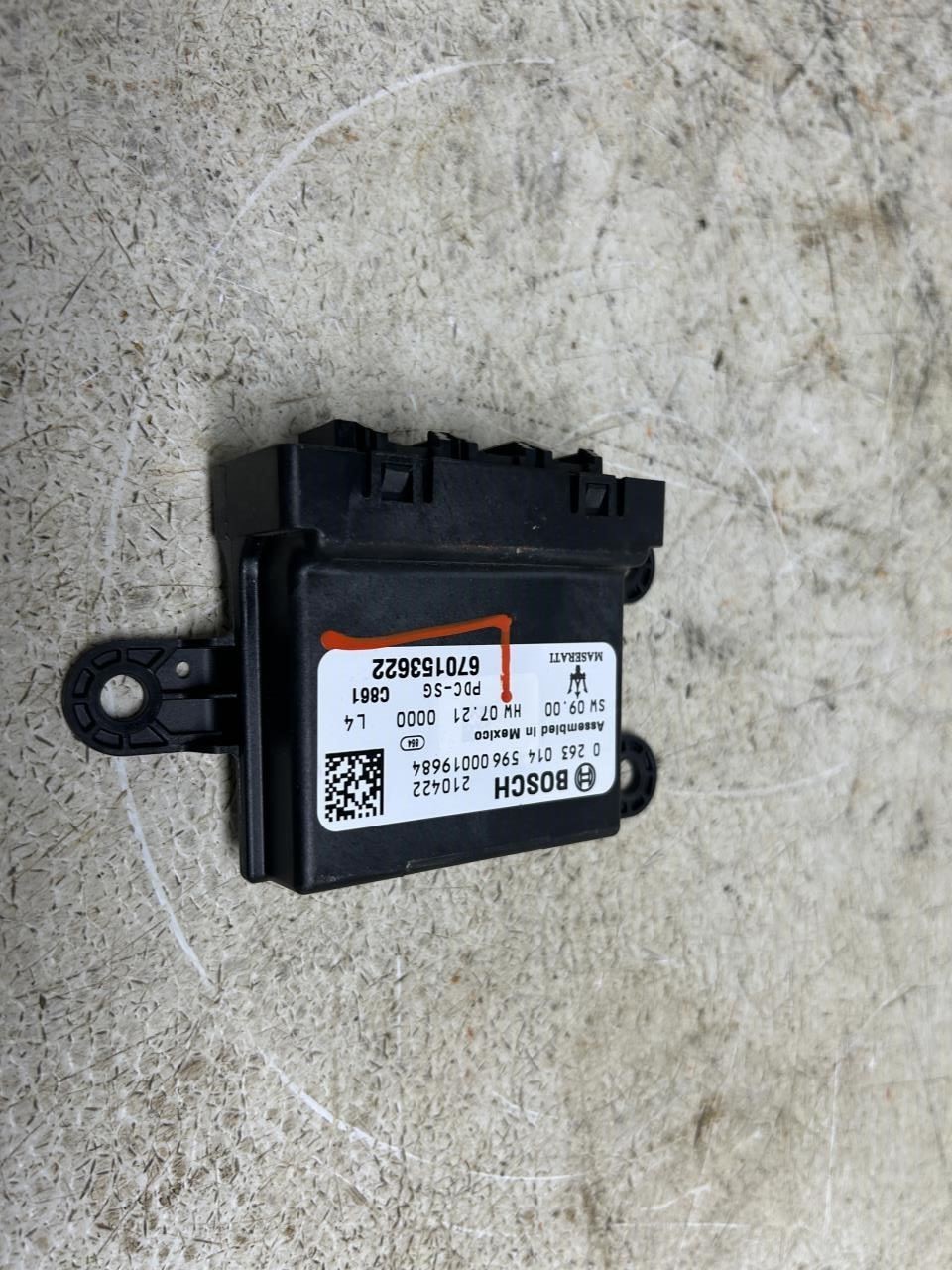 Maserati Levante 2022 Parking assist module P/N 670153622