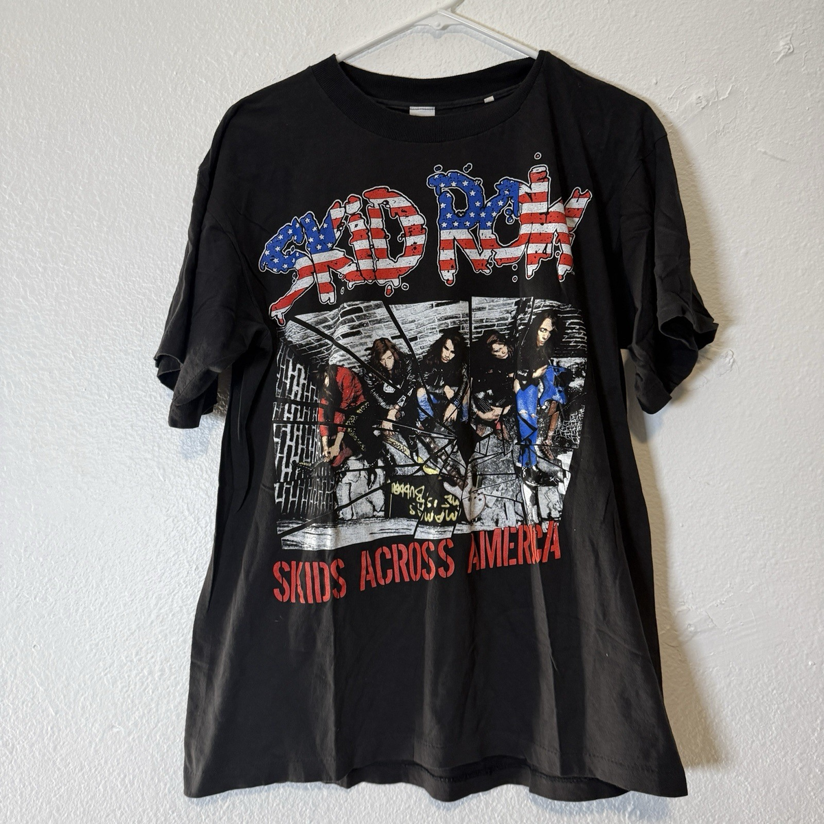 Skid Row Tシャツ Skids Across America Skid Row - Kids Across America VTG Full Size Unisex T-Shirt For