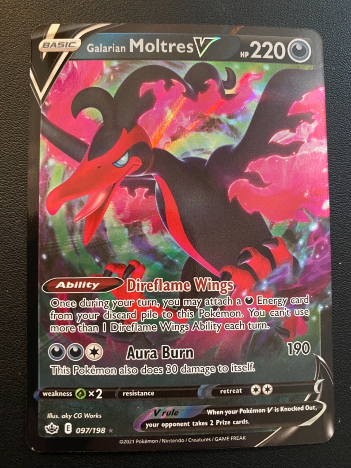POKEMON TCG GALARIAN MOLTRES V 97/198 CHILLING REIGN ULTRA RARE!!