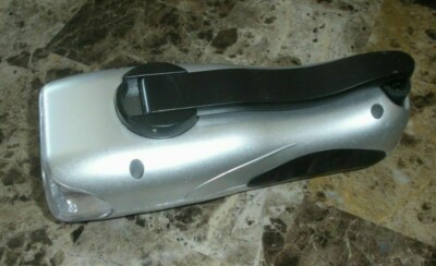 NO BATTERIES hand crank generator Lite Super Bright 3 LED flash light Garrity