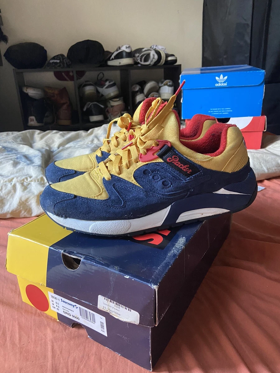 Saucony store snow beach