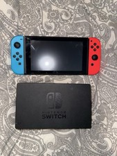 Nintendo Switch mit Dockingstation Sehr Guter Zustand