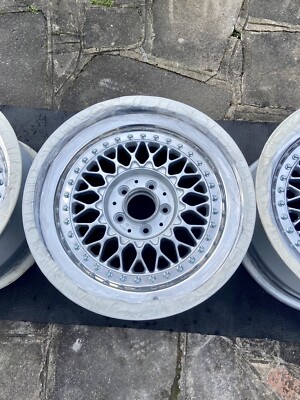 BBS RS200 3 PIECE SPLIT RIMS..17”…NEWLY REFURBED..8 1/2 J X17H2