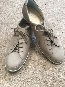 ecco lace up shoes ladies