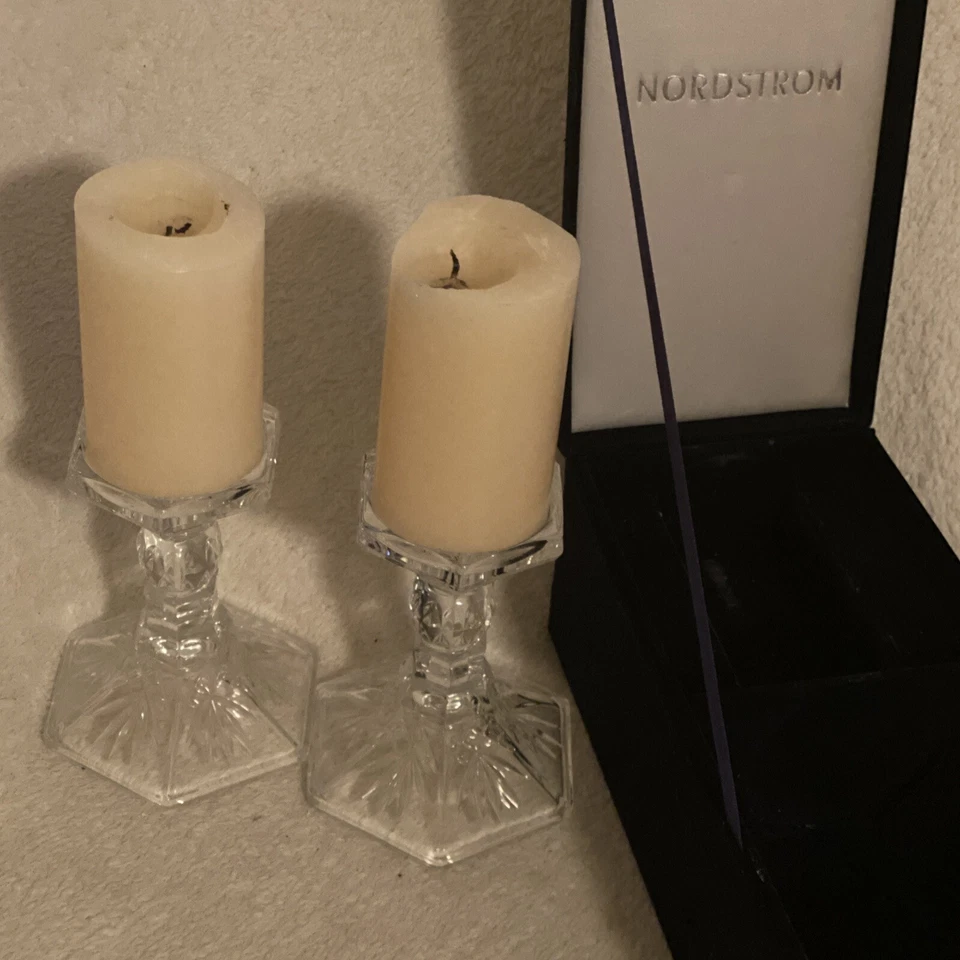 Lote de candelabros Nordstrom grandes al por menor 1 libra cada uno 5 1/2" de alto caja original Foto 3 de 4