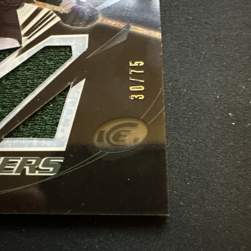 Camiseta deportiva 2003-04 Upper Deck Ice Mike Modano Ice Breakers IB-MM/75 - Dallas Stars - Imagen 2 de 12