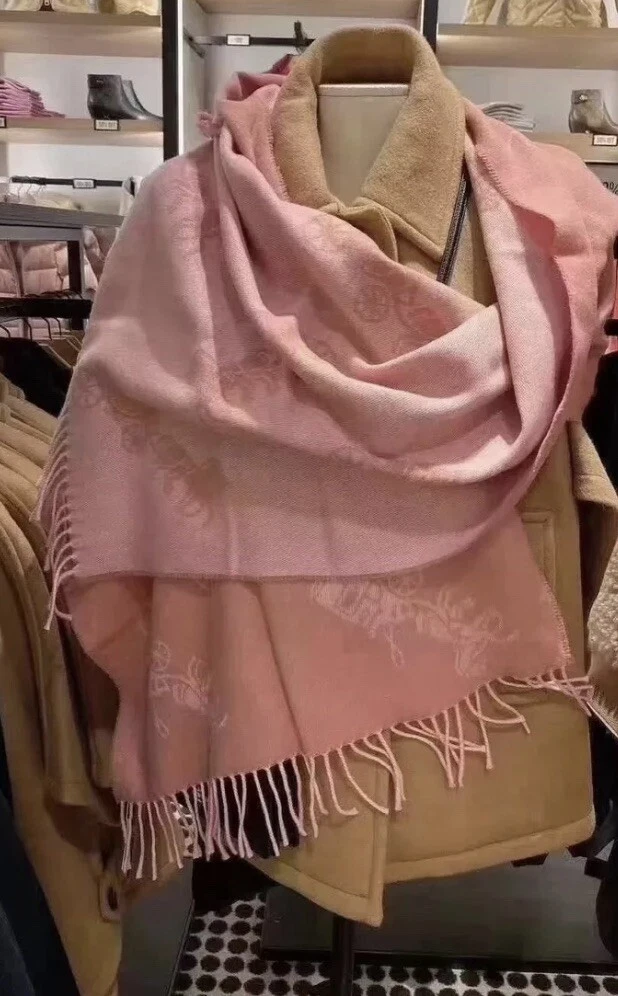 Louis Vuitton Denim Shawl Scarf Review 2019 & How to Wear It 