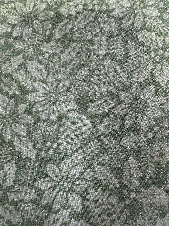 Fabric Green Sparkle Poinsettia Cotton 5 Yards 1999 Fabric Traditions Sew Quilt - Image 4 of 4