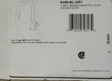 Delta Trinsic Pull-Down Kitchen Faucet with MagnaTite Docking in Matte Black,