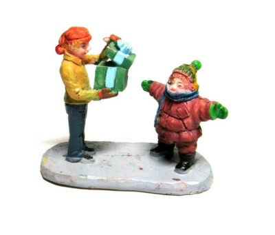 Lemax Figure Christmas  Scene Children Opening Present Big Hug Open Arms Retired