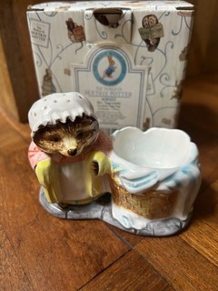 Beatrix Potter Vintage Mrs Tiggy Winkle Egg Cup in Box.Border Fine Arts.VGC