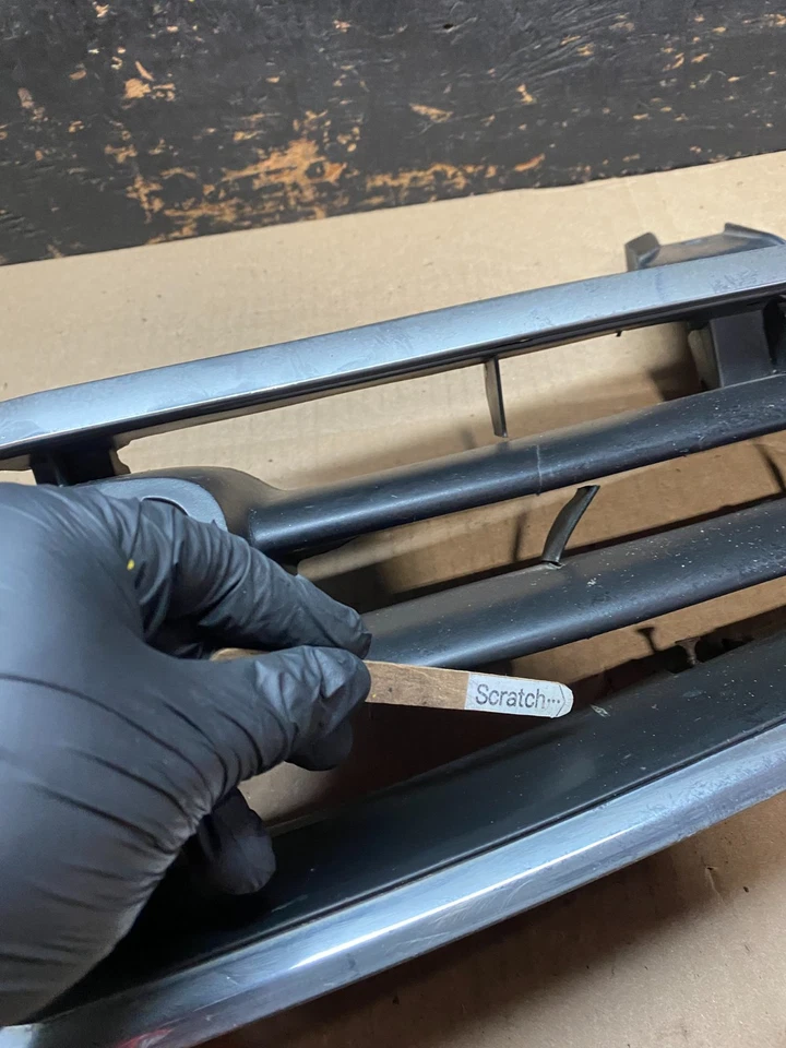 2002 to 2004 Honda Odyssey  Front Upper Chrome Grille Grill U0089 DG - Image 4 of 4