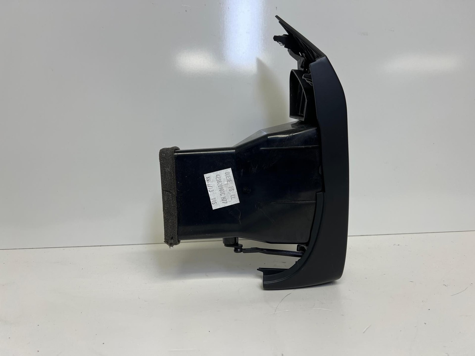 423820901C 2014 AUDI R8 FRONT DRIVER LEFT DASH DASHBOARD AIR VENT (MK)