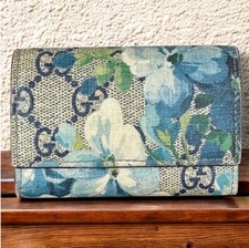 Gucci Blue Blooms GG Supreme 6 Key Holder with COA