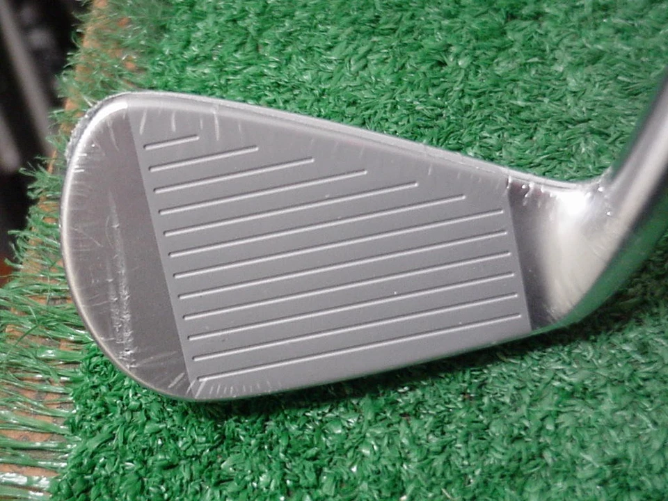 Brand New Mizuno Jpx 925 Forged 4 Iron Dynamic Gold Mid 115 X-100 Steel X Flex - Image 3 of 4