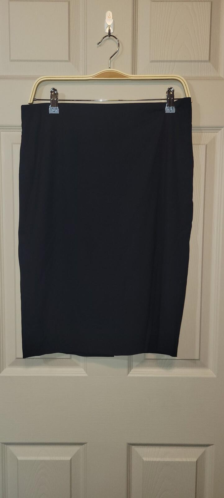 Skirt With Back Zipper