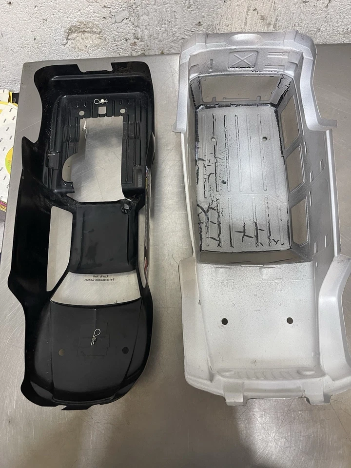 Team Associated RC10T3 Truck and Proline Jeep Wrangler R/C Car Body Shell - Image 4 of 4