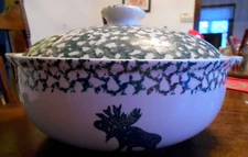 Moose Country Casserole 3 qt Stoneware 11 3/4" Tienshan Folkcraft Green Sponge !