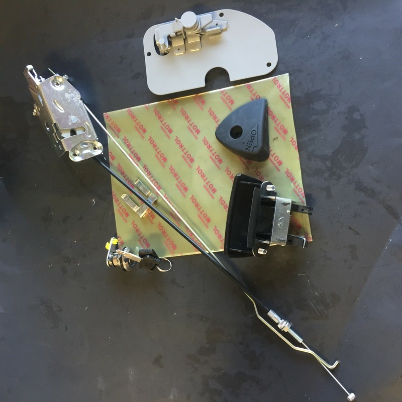 Hitachi ZAX240 ZAX210 ZAX250 Cab Door Lock Cylinder w/ 2 Keys, Used