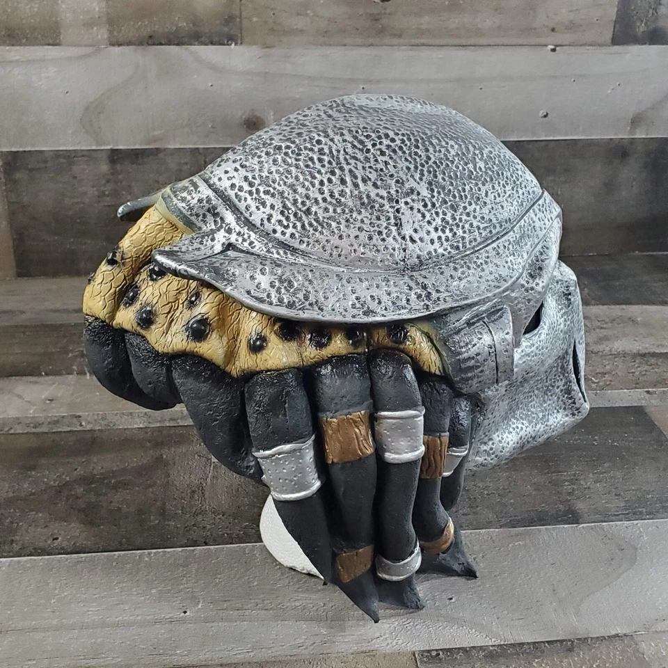 Rubies Predator Mask Halloween Cosplay Costume Prop Movie Alien vs Predator 2007 - Image 4 of 4