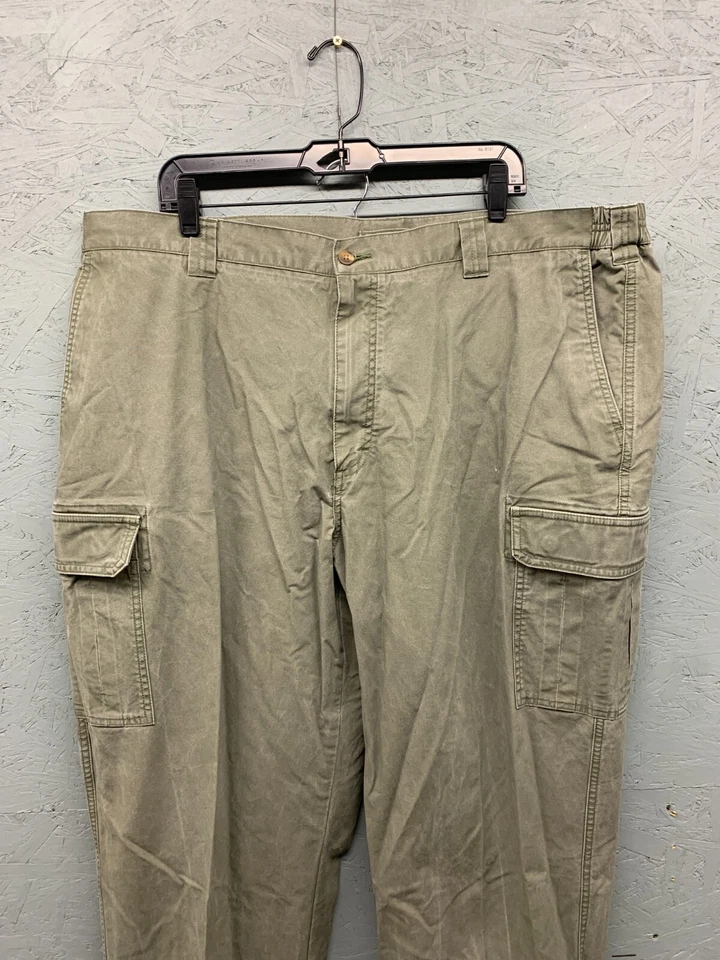 L.L. Bean Cargo Pants Men’s 44x32 Blue Comfort Waist Lot of 3 - Imagem 3 de 4