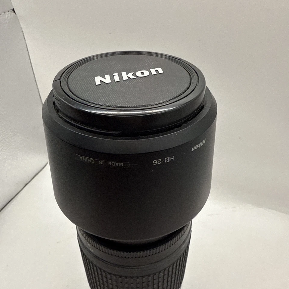 Nikon AF Nikkor 70-300mm f/4-5.6 G Telephoto Zoom Lens 2 Caps And Hood - Image 3 of 4