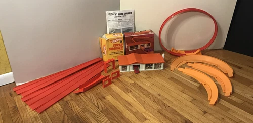 **Vintage 1969 HOT WHEELS SUPER CHARGER RACE SET w/BOX LOOP CORNERS USA ~VIDEO