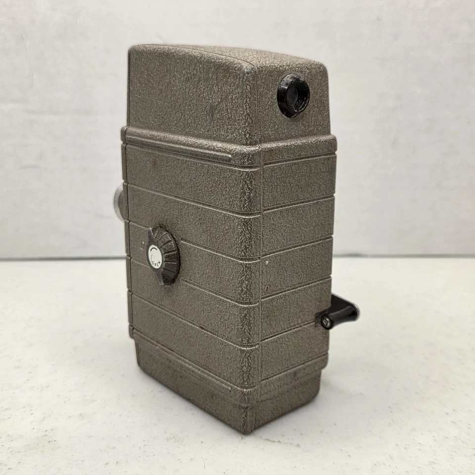 Cámara de película Bell & Howell Sun Dial 220 8 mm - Vintage años 50 - Completa Foto 2 de 4