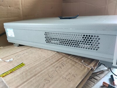 Agilent Keysight 83438A Erbium ASE Quelle