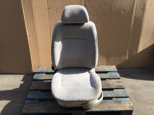 16995 16995 Sitz links vorne VW Vento (1H) Fahrersitz