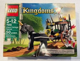 2010 Lego Kingdom Prison Carriage Rescue 7949 Set Lion Knights New NIB