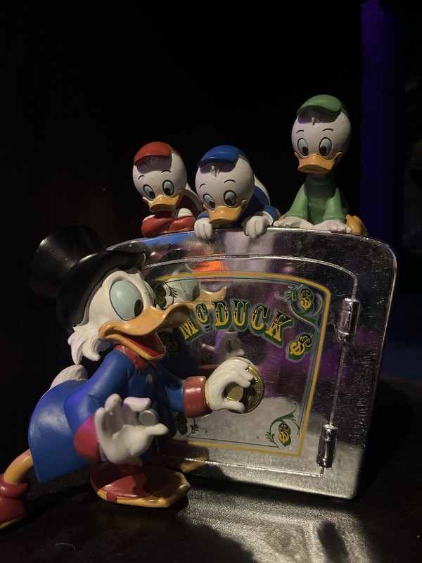 Disney Scrooge McDuck Coin Bank w/ Huey Dewey Louie Figurines