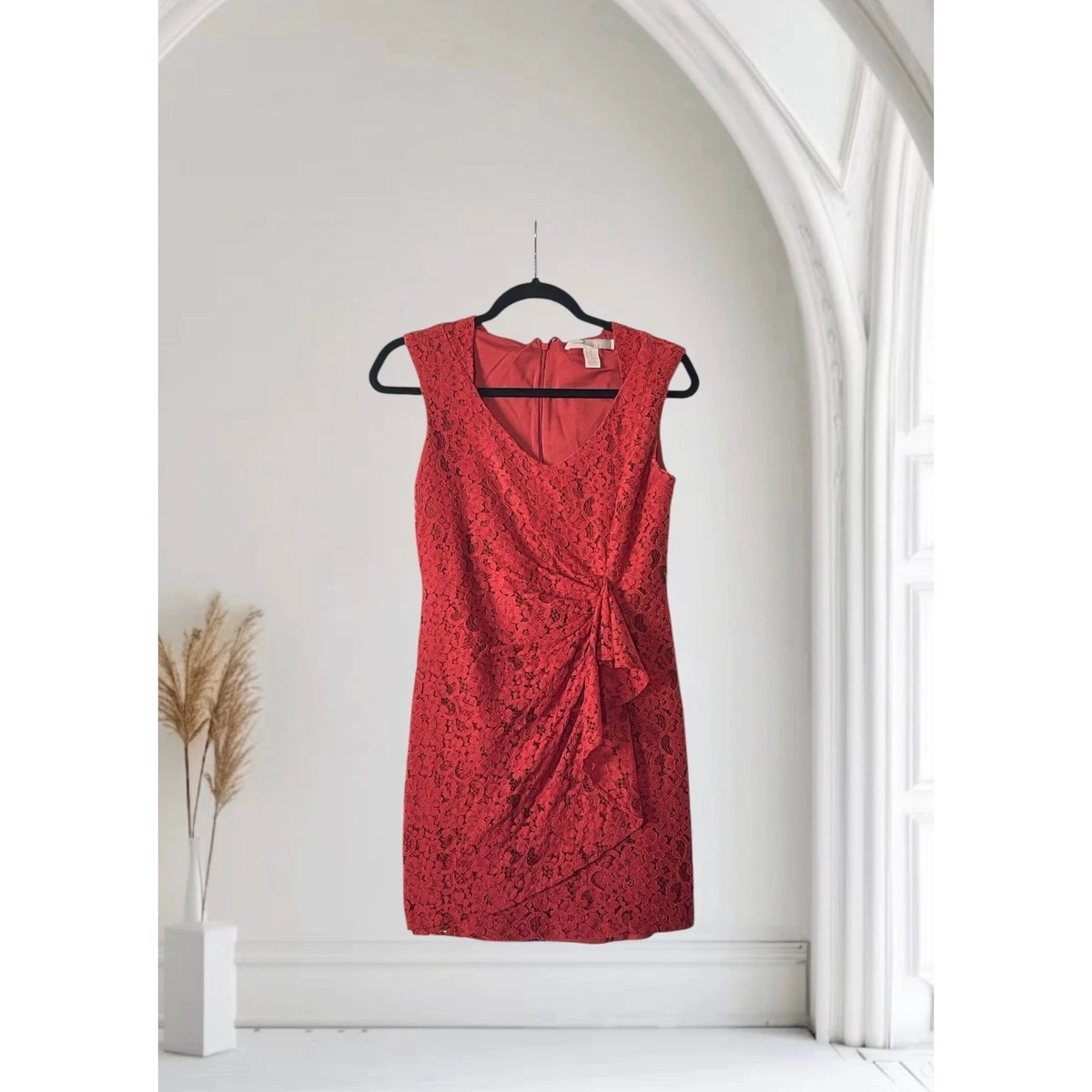 red dress forever 21 For Night Out Sleek fitted maxi dress with front cutout detailing Fixed cami straps High side slit for added movement and edge Smooth stretch fabric that contours the body Forever 21 Red Dresses for