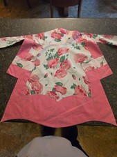 Vintage Pink Floral Apron with Pockets Cottage Kitchen Farmhouse